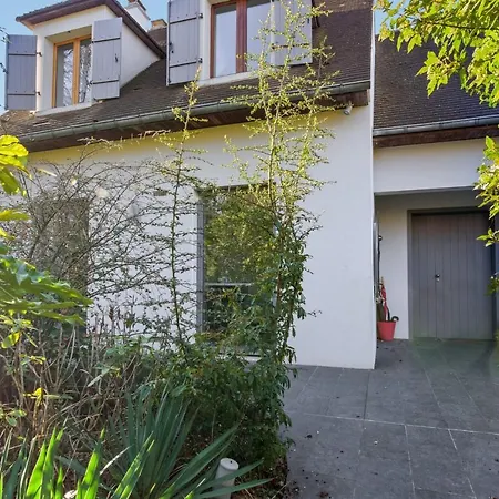 Des Puits - Welkeys * La Celle-Saint-Cloud